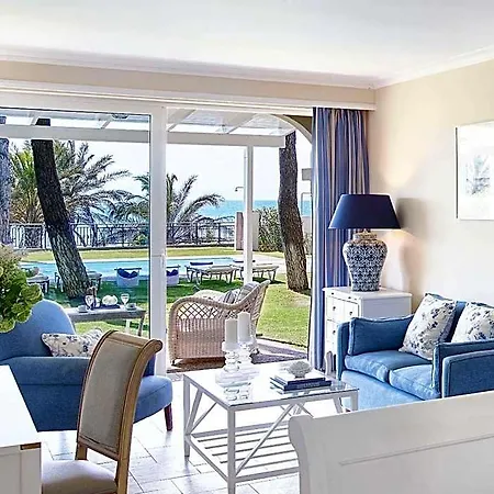 אתר נופש Grecotel La Riviera