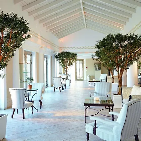 Grecotel La Riviera 度假村