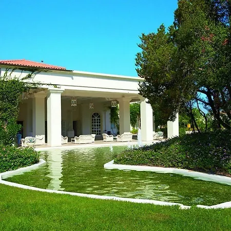 Grecotel La Riviera 度假村